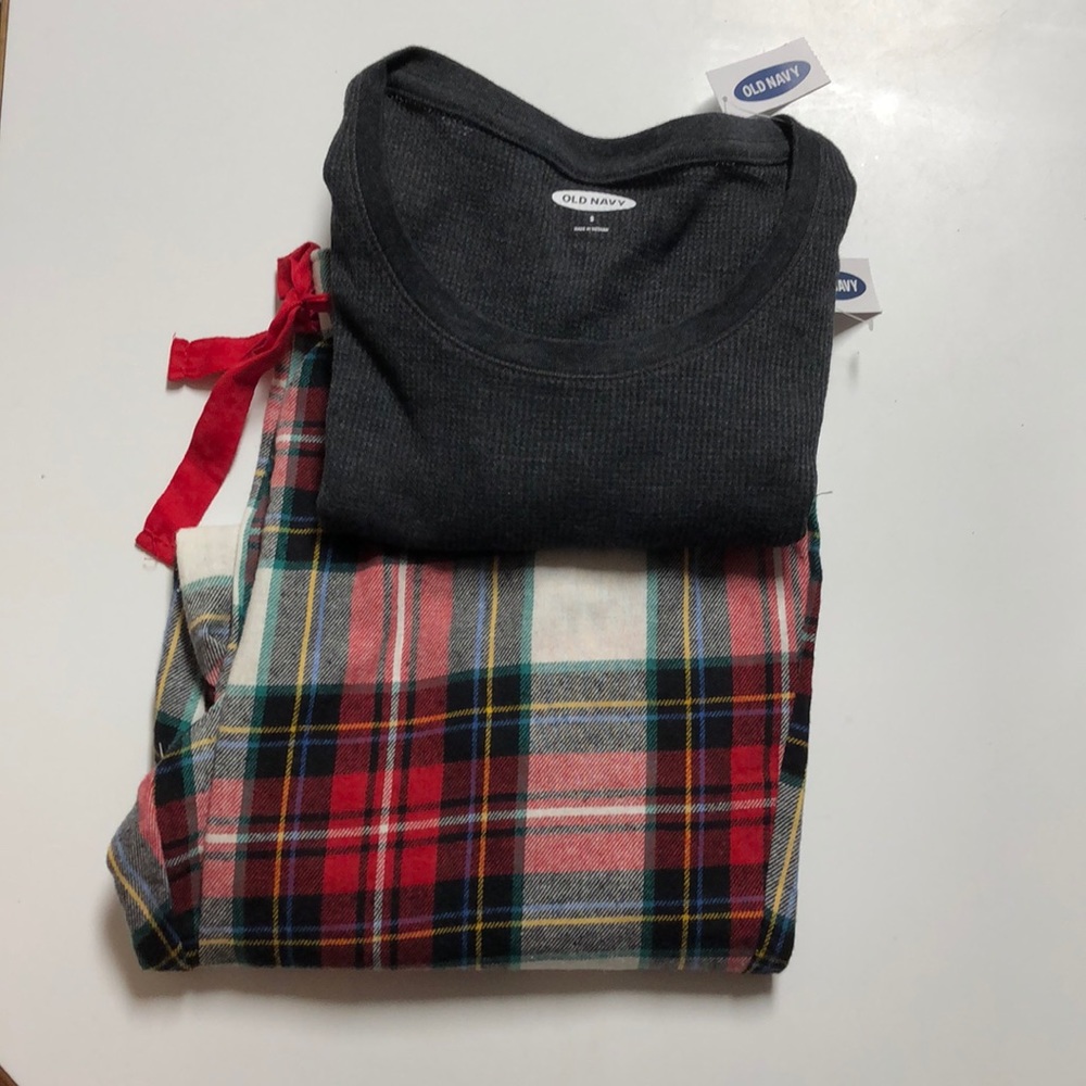 Old Navy flannel pajama set! NWT!